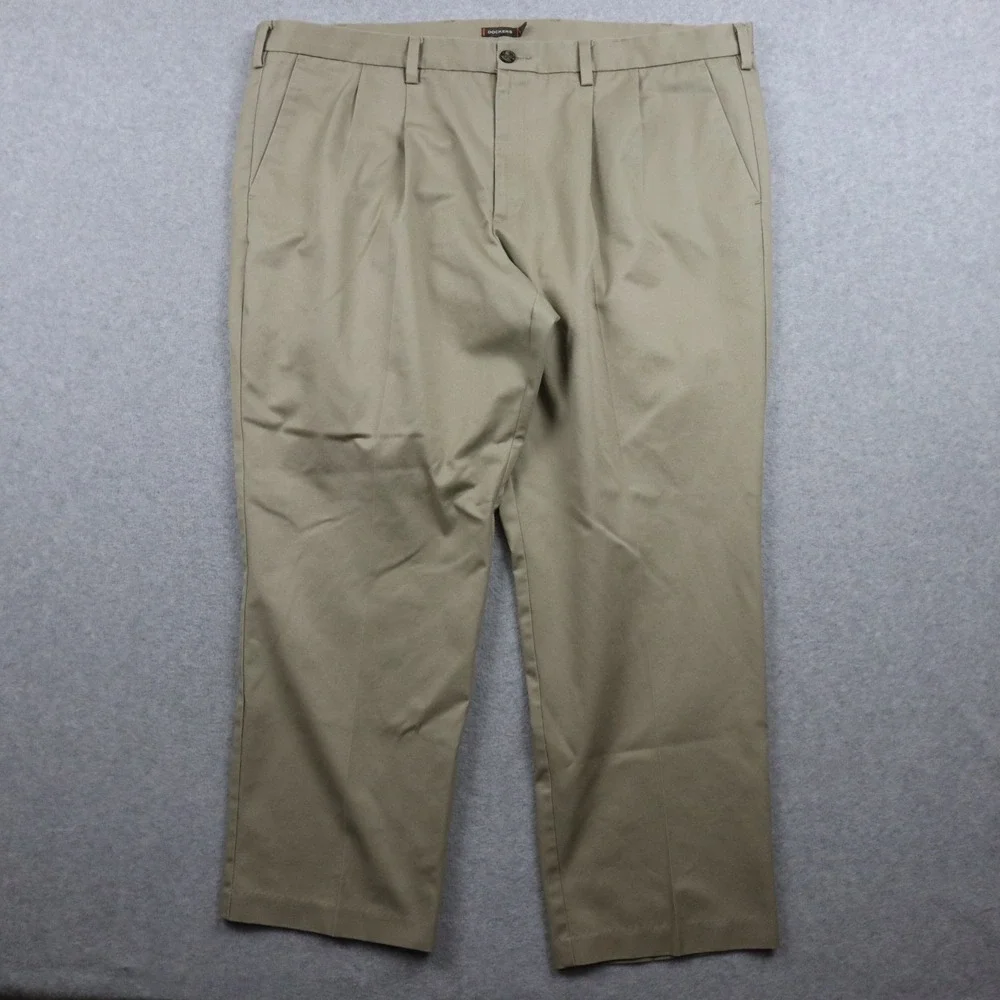 Dockers Pants Mens 46x30 D3 Classic Fit Signature Khaki Straight Leg Pleated Tan